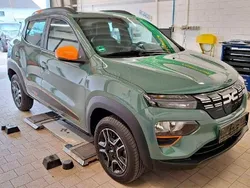 Grün Gebraucht 2023 Dacia Spring Kleinwagen | 14.997 € (Fairer Preis)