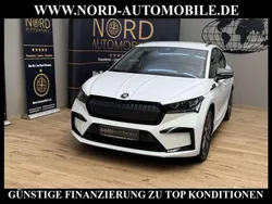 Weiß Gebraucht 2022 Skoda Enyaq iV SportLine SUV | 35.890 € (Guter Preis)