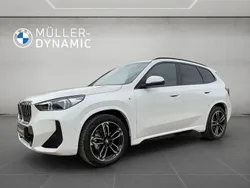 Alpinweiss iii Neu 2025 BMW X1 M Sport SUV | 53.970 € (Fairer Preis)