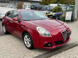 Colore esterno (rosso maranel Gebraucht 2010 Alfa Romeo Giulietta Turismo Kleinwagen | 4.990 € (Guter Preis)
