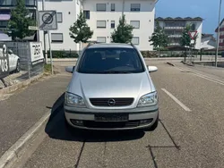 Silber Gebraucht 2002 Opel Zafira Elegance Van / Kleinbus | 2.490 € (Fairer Preis)