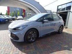 Grau Gebraucht 2022 Cupra Born Kleinwagen | 23.980 € (Fairer Preis)