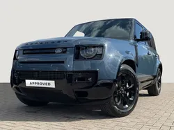 Tasman blue Gebraucht 2025 Land Rover Defender SE Dynamic SUV | 101.694 € (Teuer)
