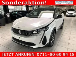 Lack weiss perlglänzend... Gebraucht 2024 Peugeot 3008 GT SUV | 28.790 € (Fairer Preis)