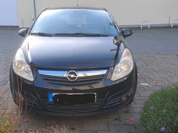 Schwarz Gebraucht 2007 Opel Corsa Kleinwagen | 1.000 € (Guter Preis)