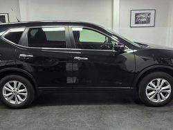 Schwarz Gebraucht 2017 Nissan X-Trail Acenta SUV | 14.900 € (Fairer Preis)