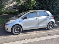 Silber Gebraucht 2007 Toyota Yaris Cool Limousine | 3.000 € (Fairer Preis)