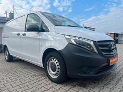 Weiß Gebraucht 2021 Mercedes Vito Van / Kleinbus | 16.900 €