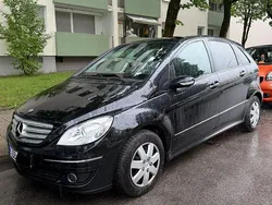 Schwarz Gebraucht 2006 Mercedes B150 Van / Kleinbus | 2.450 € (Teuer)