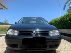 Schwarz Gebraucht 2000 VW Golf IV Kleinwagen | 2.000 € (Teuer)
