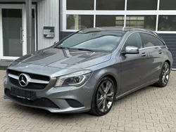 Grau Gebraucht 2015 Mercedes CLA220 Shooting Brake Kombi | 10.800 € (Fairer Preis)
