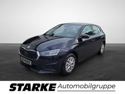 Schwarz Gebraucht 2022 Skoda Fabia Tour Kleinwagen | 14.990 € (Guter Preis)