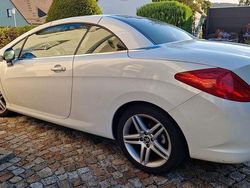 Weiß Gebraucht 2011 Peugeot 308 CC Allure Cabrio | 5.800 € (Guter Preis)