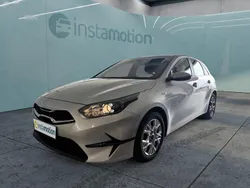 Silber Gebraucht 2024 Kia Ceed Vision Kleinwagen | 22.499 € (Guter Preis)