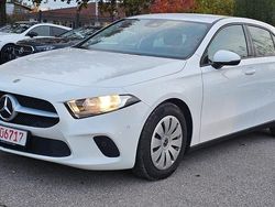Weiß Gebraucht 2022 Mercedes A180 Limousine | 15.900 € (Guter Preis)