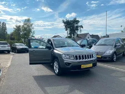 Grau Gebraucht 2012 Jeep Compass SUV | 6.400 € (Fairer Preis)