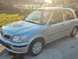 Silber Gebraucht 2000 Nissan Micra Kleinwagen | 999 € (Guter Preis)