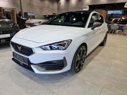 Weiß Gebraucht 2024 Cupra Leon VZ Limousine | 33.903 € (Fairer Preis)