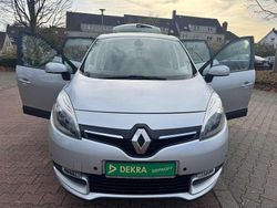 Platingrau Gebraucht 2014 Renault Scénic III Initiale Paris Van / Kleinbus | 4.799 € (Superpreis)