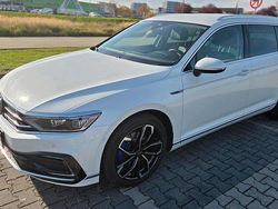 Weiß Gebraucht 2021 VW Passat GTE Kombi | 23.490 € (Fairer Preis)