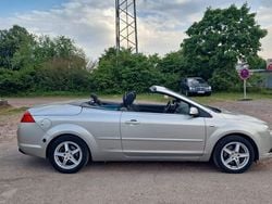 Silber Gebraucht 2007 Ford Focus Cabriolet Cabrio | 2.500 € (Fairer Preis)