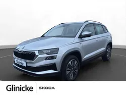 Brilliantsilber metallic Gebraucht 2024 Skoda Karoq Drive SUV | 33.990 € (Fairer Preis)