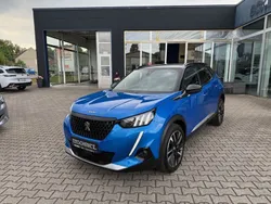 Blau/typ aussenverkleidung met Gebraucht 2021 Peugeot 2008 GT SUV | 22.990 € (Fairer Preis)
