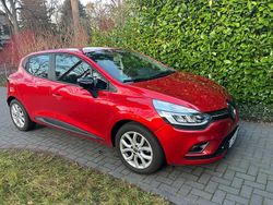 Rot Gebraucht 2020 Renault Clio V Collection Kleinwagen | 11.300 € (Fairer Preis)