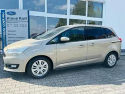 Gelb Gebraucht 2017 Ford Grand C-Max Cool & Connect Van / Kleinbus | 10.990 € (Etwas zu teuer)