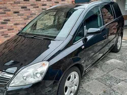 Schwarz Gebraucht 2008 Opel Zafira Edition Van / Kleinbus | 3.970 € (Fairer Preis)
