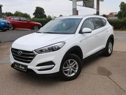 Weiß Gebraucht 2017 Hyundai Tucson Classic SUV | 13.990 € (Fairer Preis)