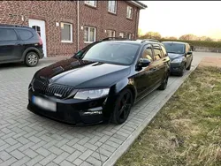 Schwarz Gebraucht 2013 Skoda Octavia RS Kombi | 11.000 € (Guter Preis)
