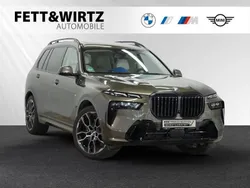 Grau Gebraucht 2024 BMW X7 M Sport SUV | 102.990 € (Guter Preis)
