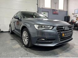 Grau Gebraucht 2016 Audi A3 Ambiente Limousine | 14.490 € (Superpreis)