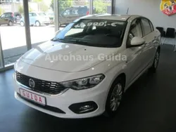 Weiß Gebraucht 2016 Fiat Tipo Easy Limousine | 13.990 €