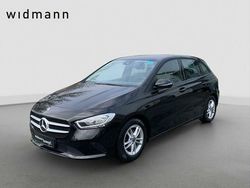 Unilack nachtschwarz Gebraucht 2020 Mercedes B180 Van / Kleinbus | 21.850 € (Fairer Preis)