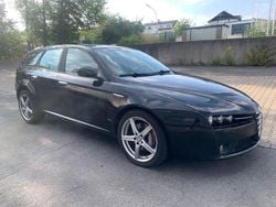 Schwarz Gebraucht 2006 Alfa Romeo 159 Distinctive Kombi | 7.499 € (Etwas zu teuer)