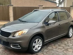 Grau Gebraucht 2017 Peugeot 2008 Active SUV | 11.099 € (Fairer Preis)