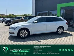 Moonweiss metallic Gebraucht 2022 Skoda Superb | 24.490 € (Superpreis)