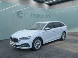 Weiß Gebraucht 2023 Skoda Octavia Kombi | 31.649 € (Teuer)