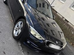 Schwarz Gebraucht 2017 BMW 320 Sport Line Kombi | 11.950 € (Superpreis)