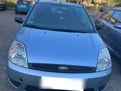 Blau Gebraucht 2005 Ford Fiesta Kleinwagen | 1.850 € (Fairer Preis)