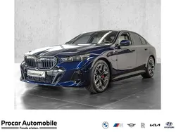 Blau Gebraucht 2024 BMW 550e M Sport Limousine | 78.900 € (Etwas zu teuer)