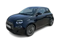Schwarz Gebraucht 2022 Fiat 500e Icon Limousine | 15.929 € (Guter Preis)