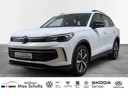 Weiß Gebraucht 2024 VW Tiguan Goal SUV | 39.490 € (Etwas zu teuer)