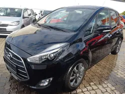 Schwarz Gebraucht 2015 Hyundai ix20 Style Van / Kleinbus | 6.490 € (Guter Preis)