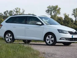 Weiß Gebraucht 2015 Skoda Fabia Style Limousine | 4.750 € (Fairer Preis)