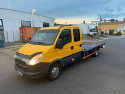 Gelb Gebraucht 2014 Iveco Daily Limousine | 11.500 € (Teuer)