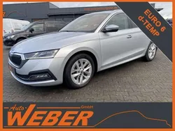 Brilliantsilber metallic Gebraucht 2022 Skoda Octavia Style Kombi | 15.980 € (Etwas zu teuer)