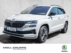 Stahlgrau Gebraucht 2025 Skoda Karoq SportLine SUV | 35.780 € (Fairer Preis)